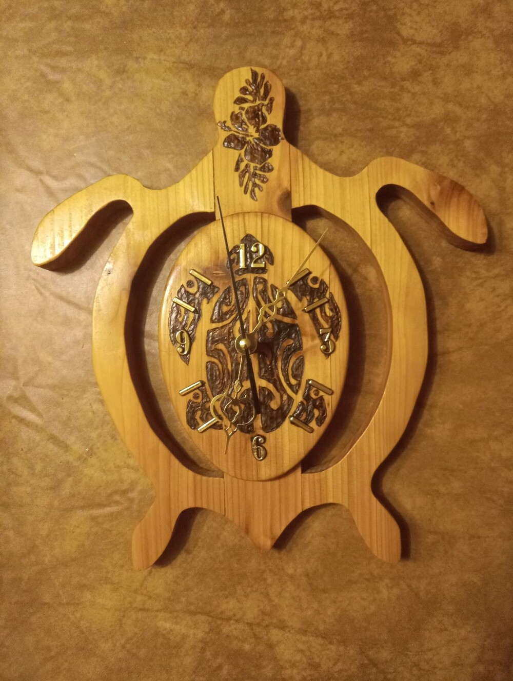 Handmade Turtle Carved Wooden Wall Clock Decor